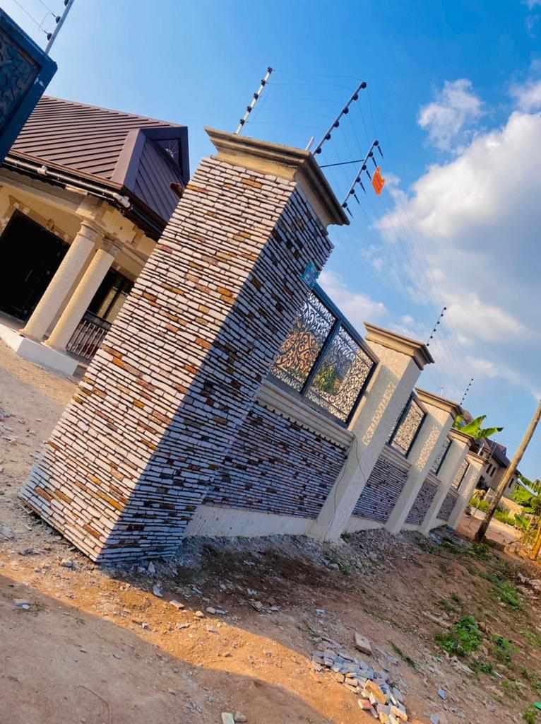 Decorative Boundary Wall